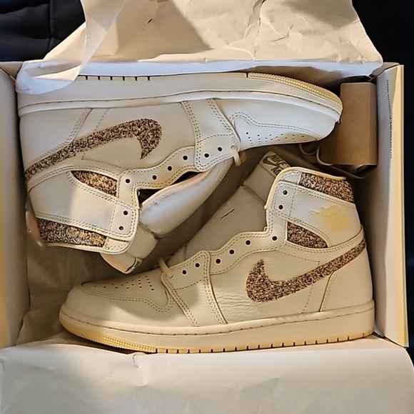 *** 12 PAIRS JORDAN 1S *** - Picture 4 of 12